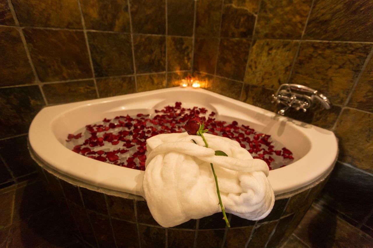 Belladona Guesthouse Mbombela Bagian luar foto