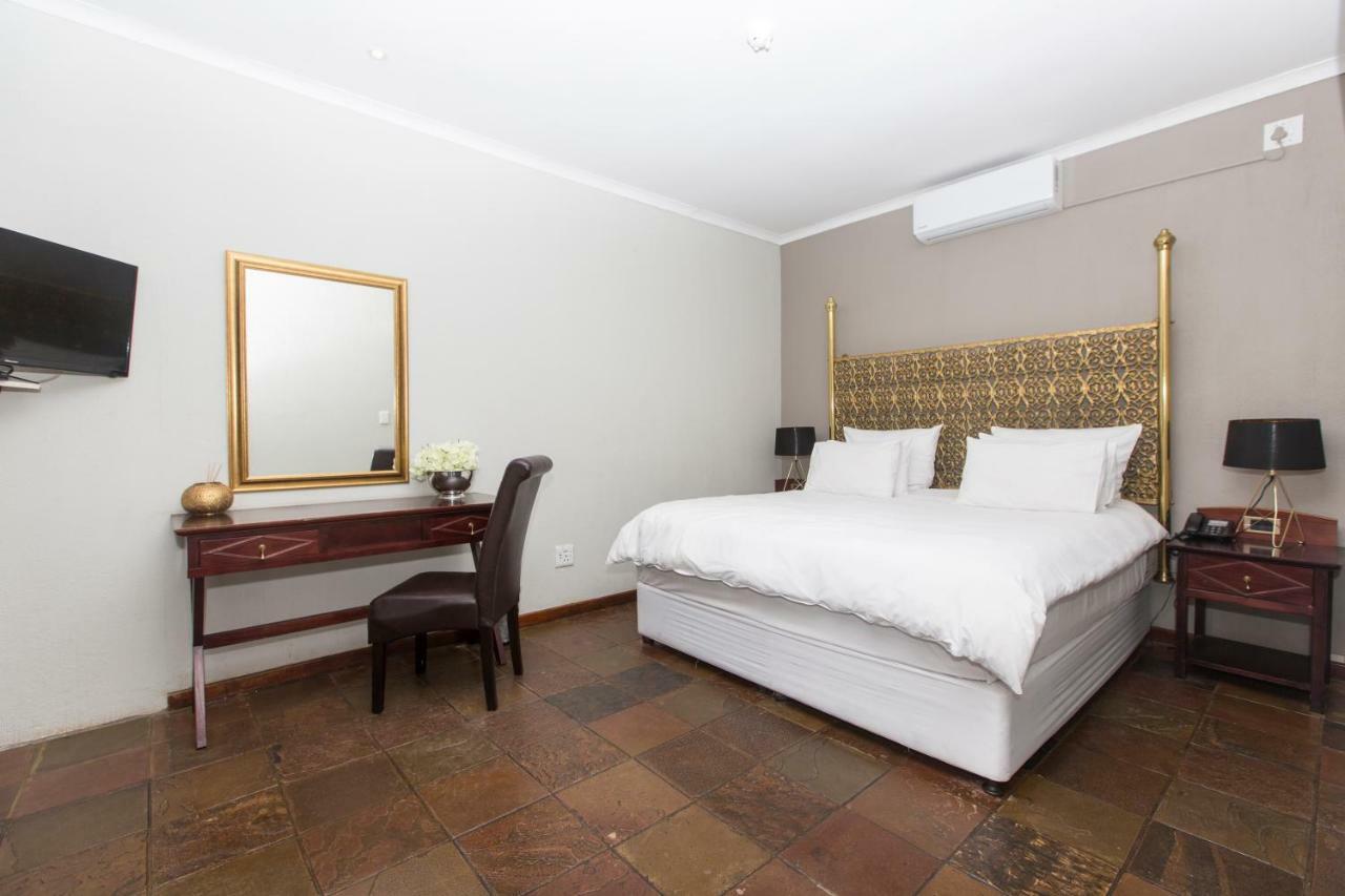 Belladona Guesthouse Mbombela Bagian luar foto