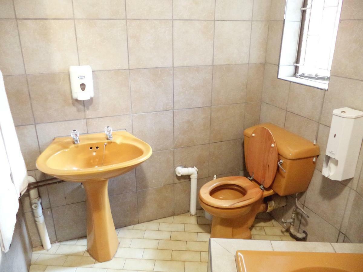 Belladona Guesthouse Mbombela Bagian luar foto