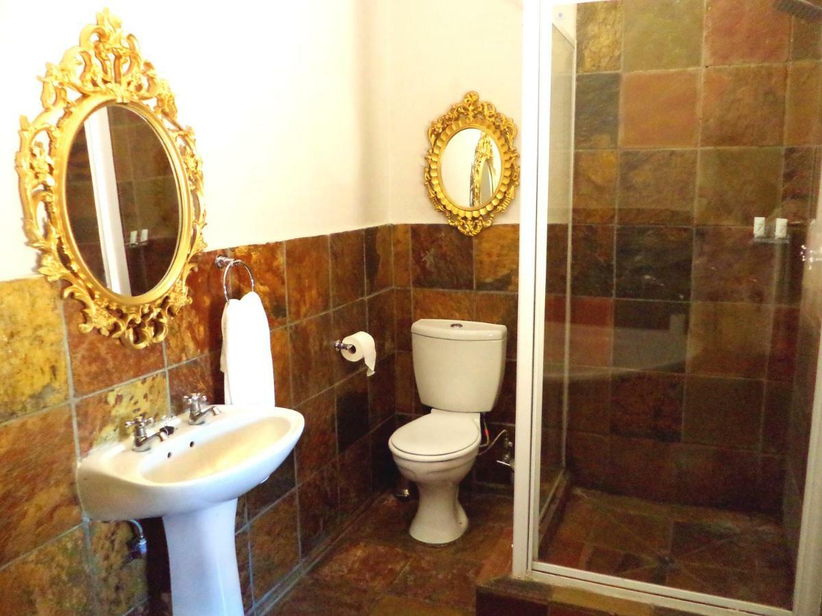 Belladona Guesthouse Mbombela Bagian luar foto